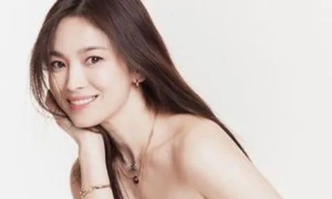 Song Hye Kyo U40 xinh đẹp rạng ngời